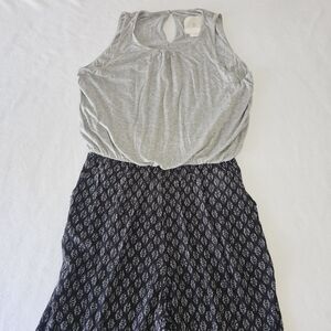 HEI HEI Gray Sleeveless Jumpsuit with Black Patterned bottom Size XL W/pockets